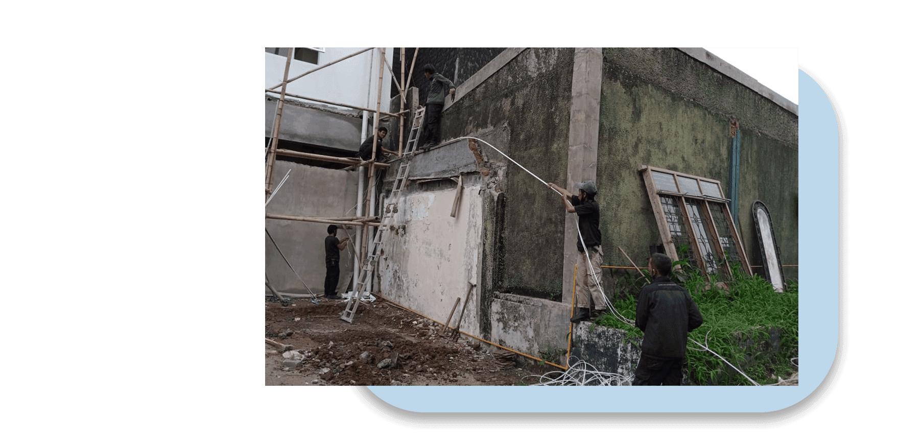 Penarikan kabel CCTV